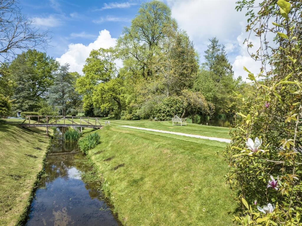 72-018  John Senior Great Tangley Manor Shoot.jpg