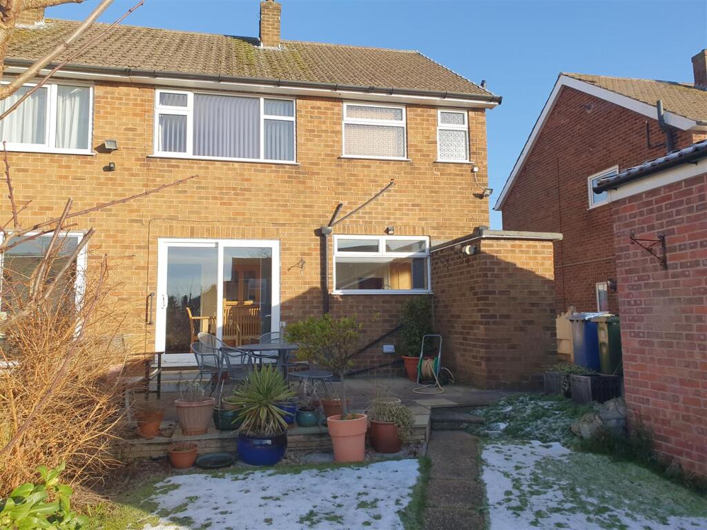 ADDITIONAL OUTSIDE PHOTOS