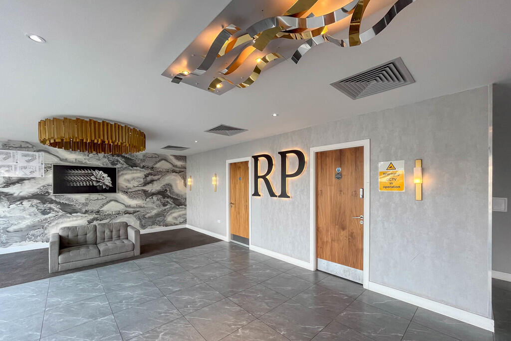 49 Regency Place ...