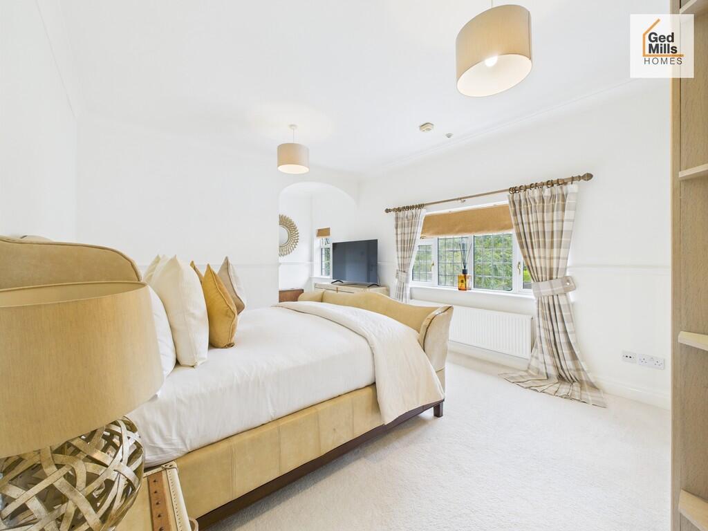 CAM04261G0-PR0080...