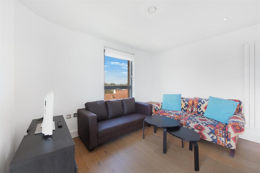 Flat 30, Redwood House - p5yKSnJHBiTO1ai7TJop.jpg