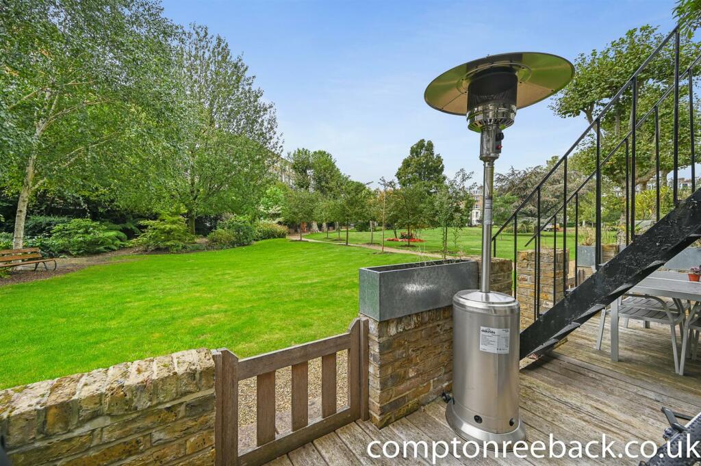 Patio / communal Gardens