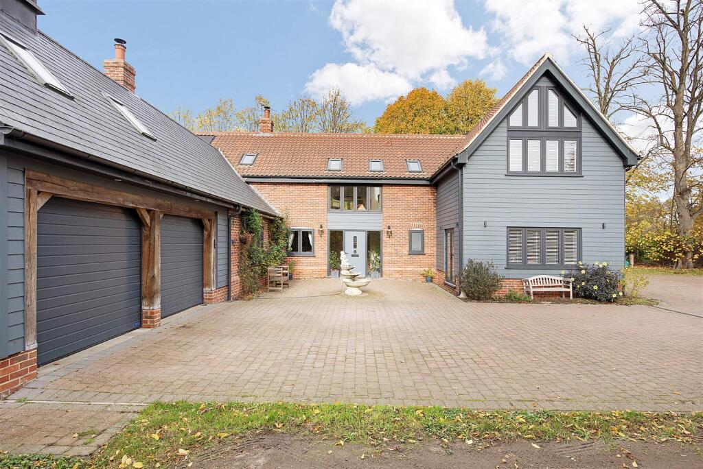 Lime Tree Barn ph03.jpg