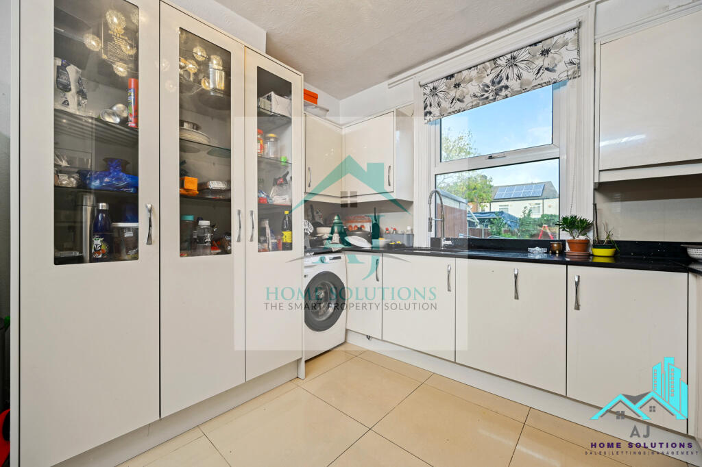 RCAJsolutions- 51 wargrave road -  kitchen 6 (1)