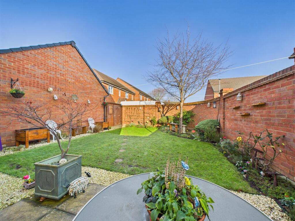 03e46ee7d17b4377ab718a7800b4504a_95_CAM05551G0-PR0