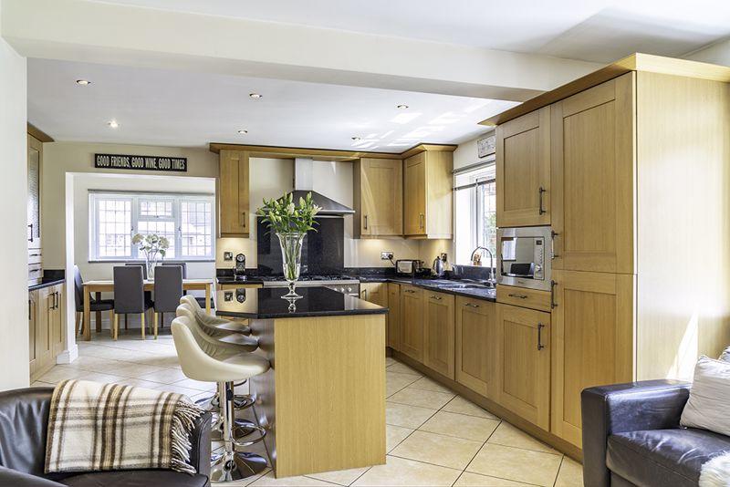 Fitted Kitchen