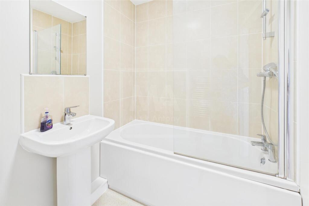 Main Bathroom