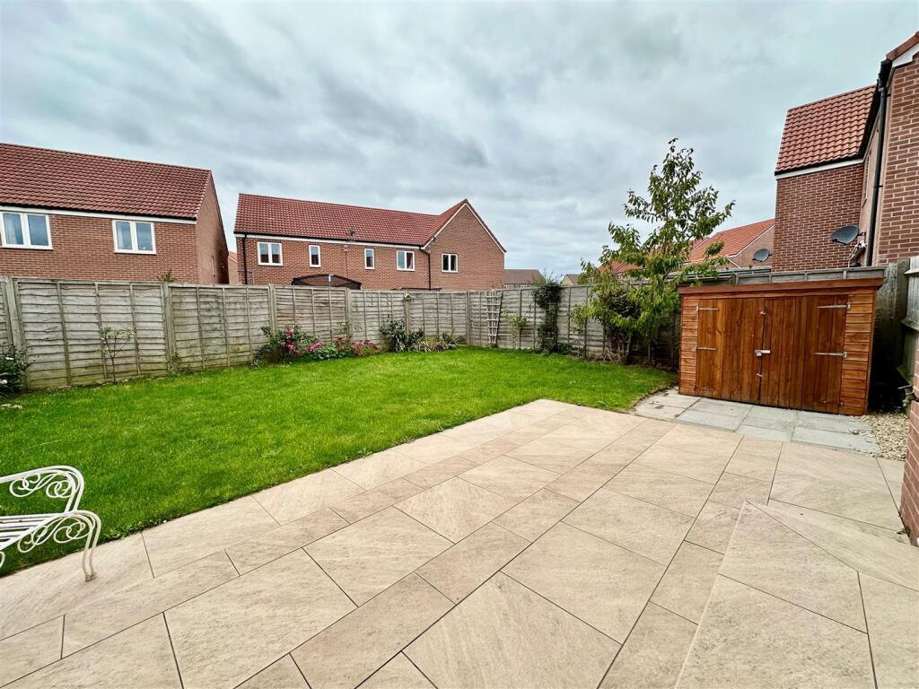 garden 1.jpg