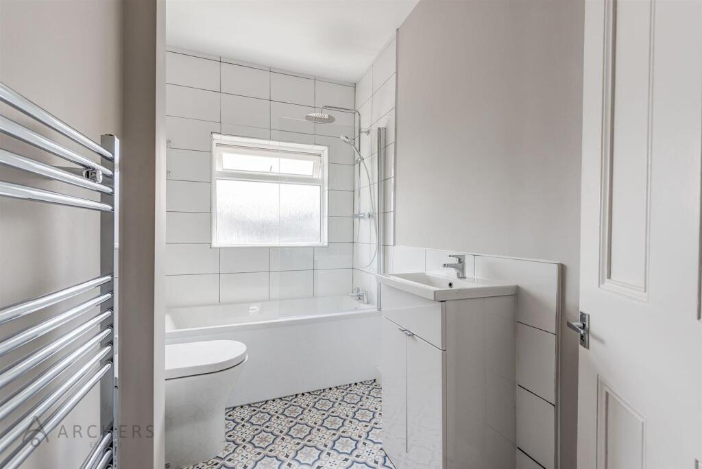 8PickmereRoad(Interior)-8.jpg