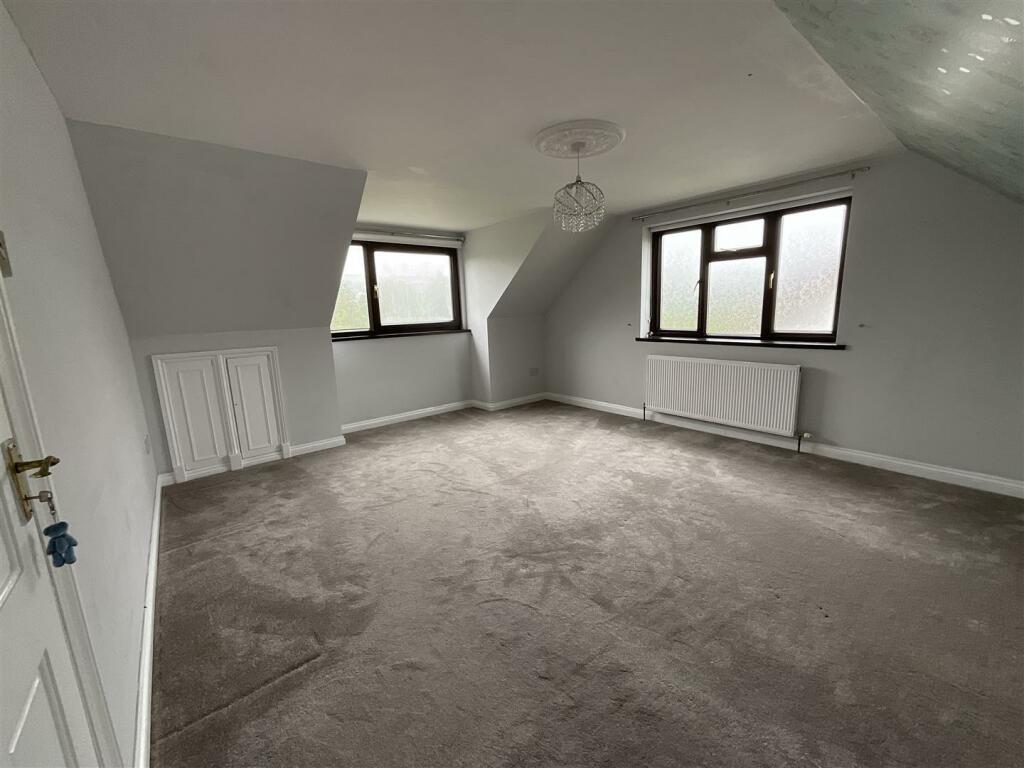 bedroom3_ (2).JPG