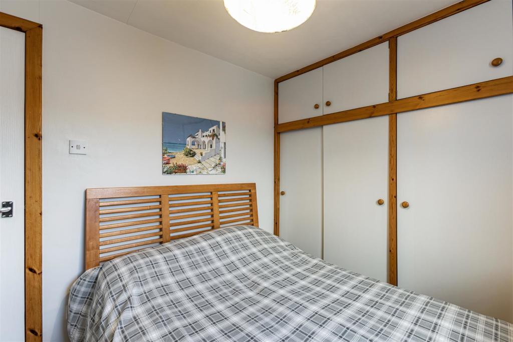 17 Woodside Place Galashiels 27.JPG