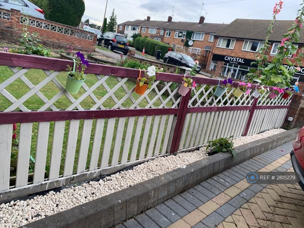 Front Yard &amp; Driveway Parking