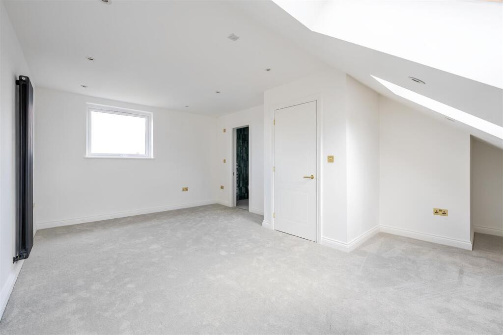 Capworth Street E10