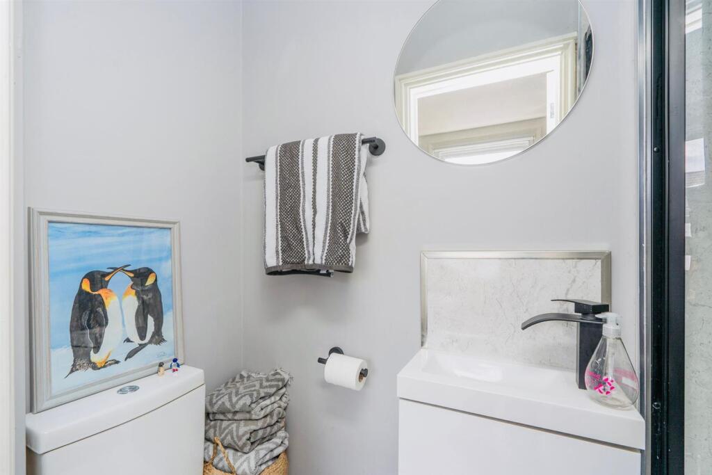 En Suite 3.jpg