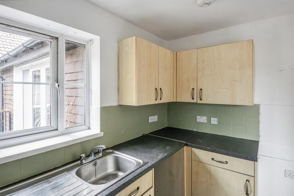 18 Wessex Close, Hungerford, Berkshire, RG17 0NT