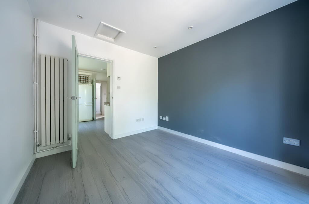 1325340-7-6870dd8...