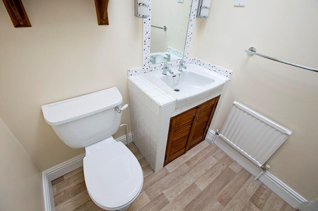 En-suite shower