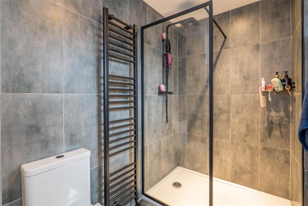 Master Bedroom Ensuite