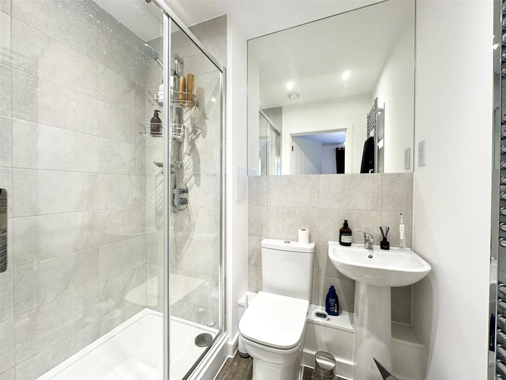Ensuite