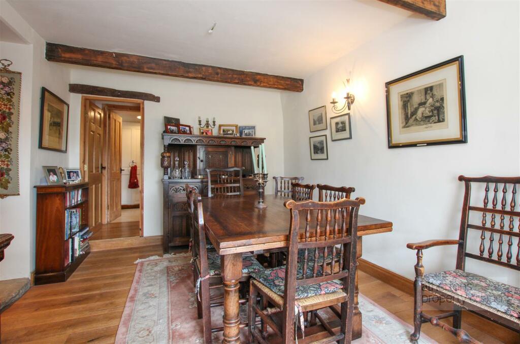 Dining Room.jpg