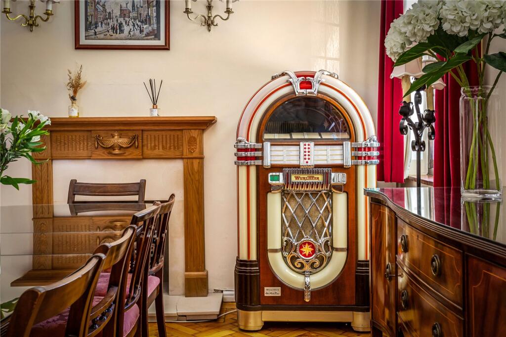 Juke Box