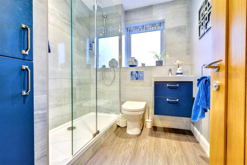 Shower Room.jpeg