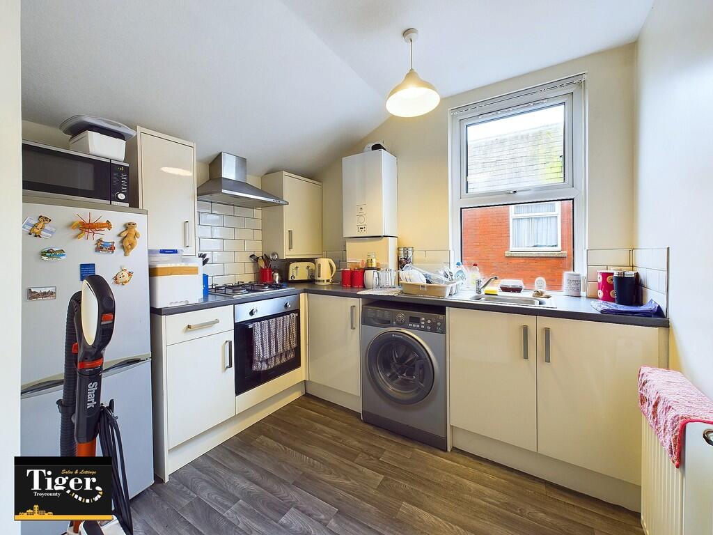 CAM03440G0-PR0236...