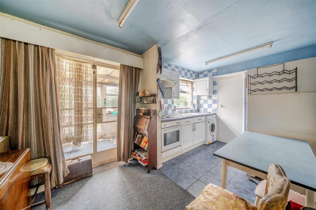 dining kitchen h.jpg