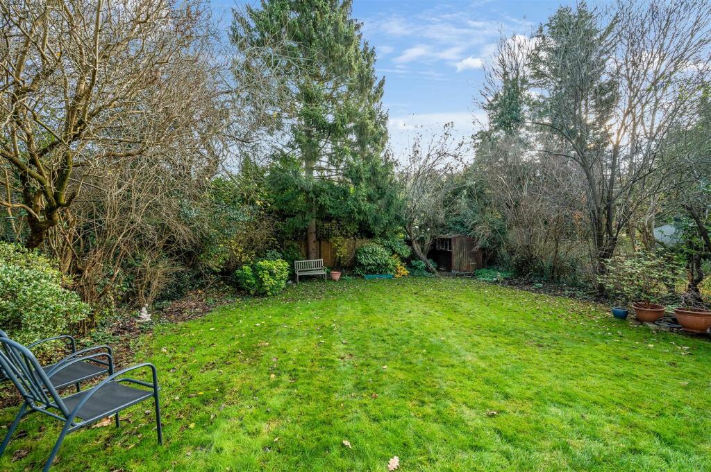 OUTWOOD LANE, 54- (15).jpg