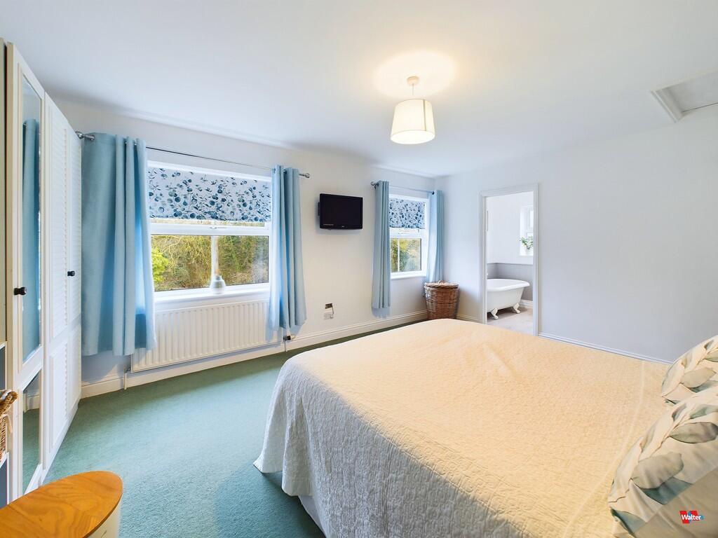 CAM04092G0-PR0028...