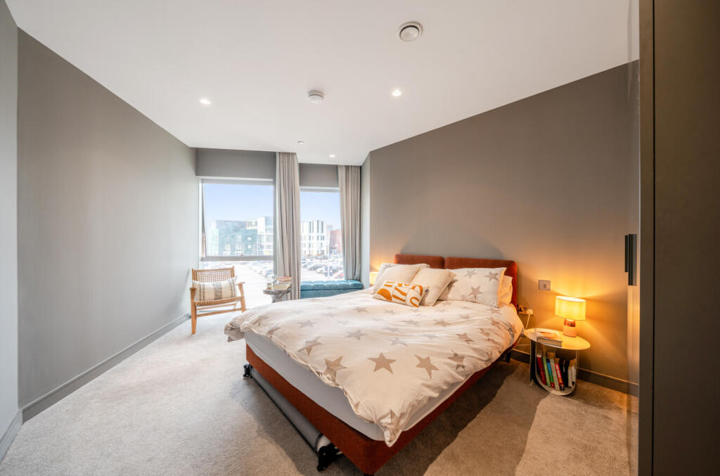 Bedroom.JPG