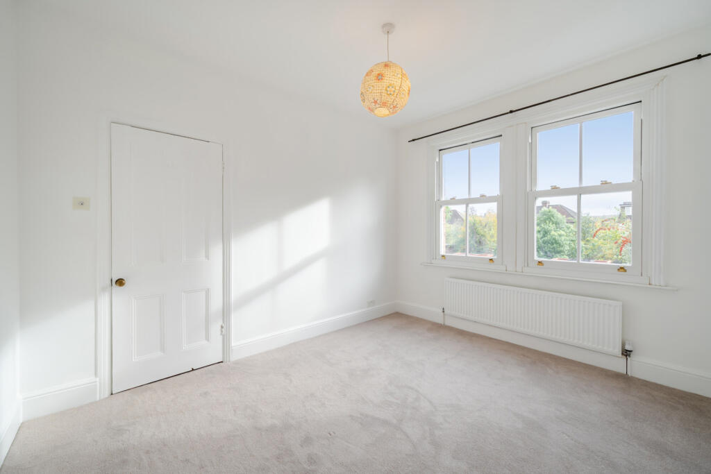 1375747-8-6908b17...