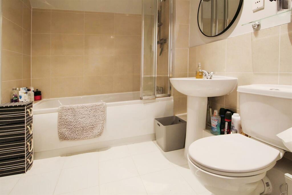 17ba8c09-bath 202.JPG