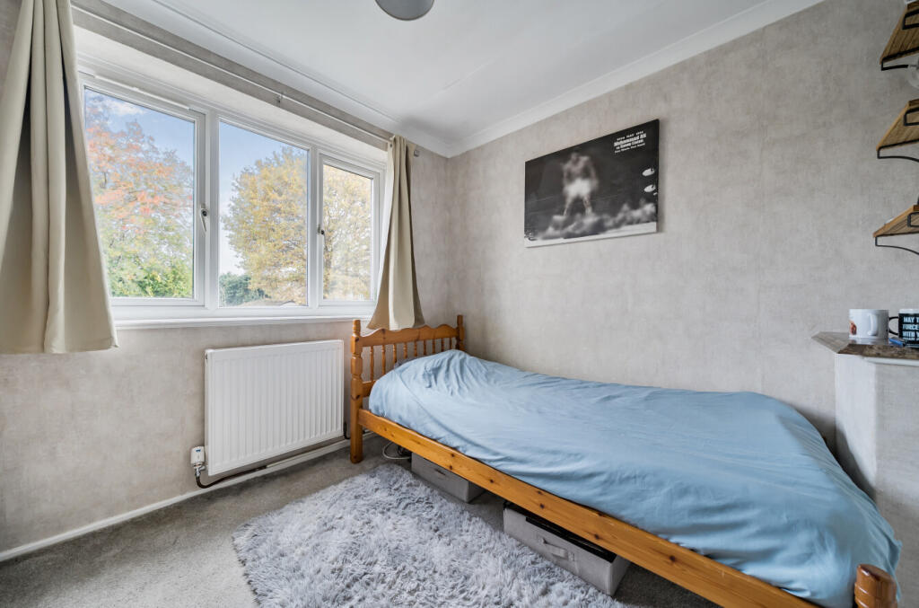 1361900-12-6908d2...