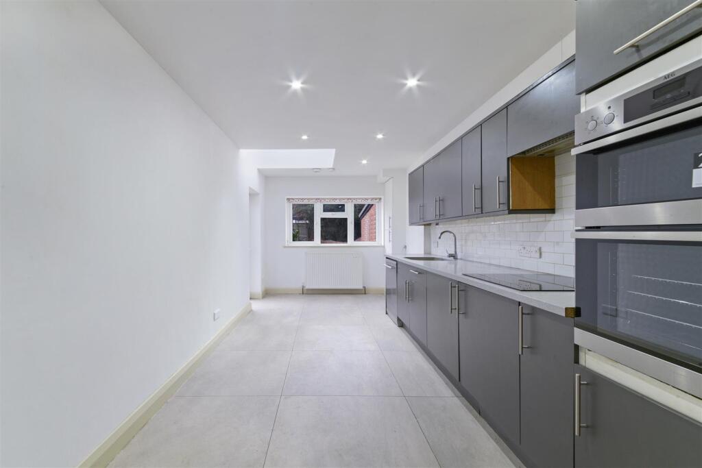 AMBERWOOD RISE (14).jpg