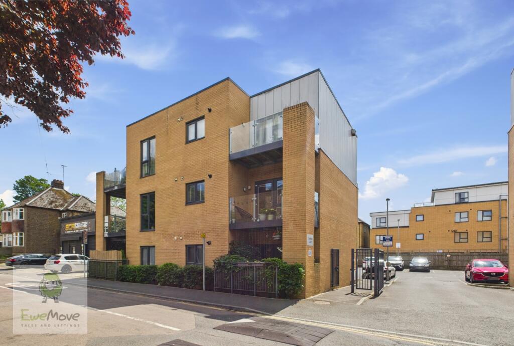 View Of The Front Of The Property