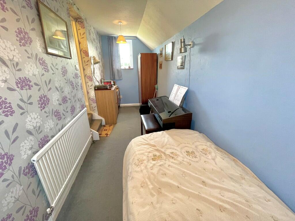 3b Fitzalan Road ...