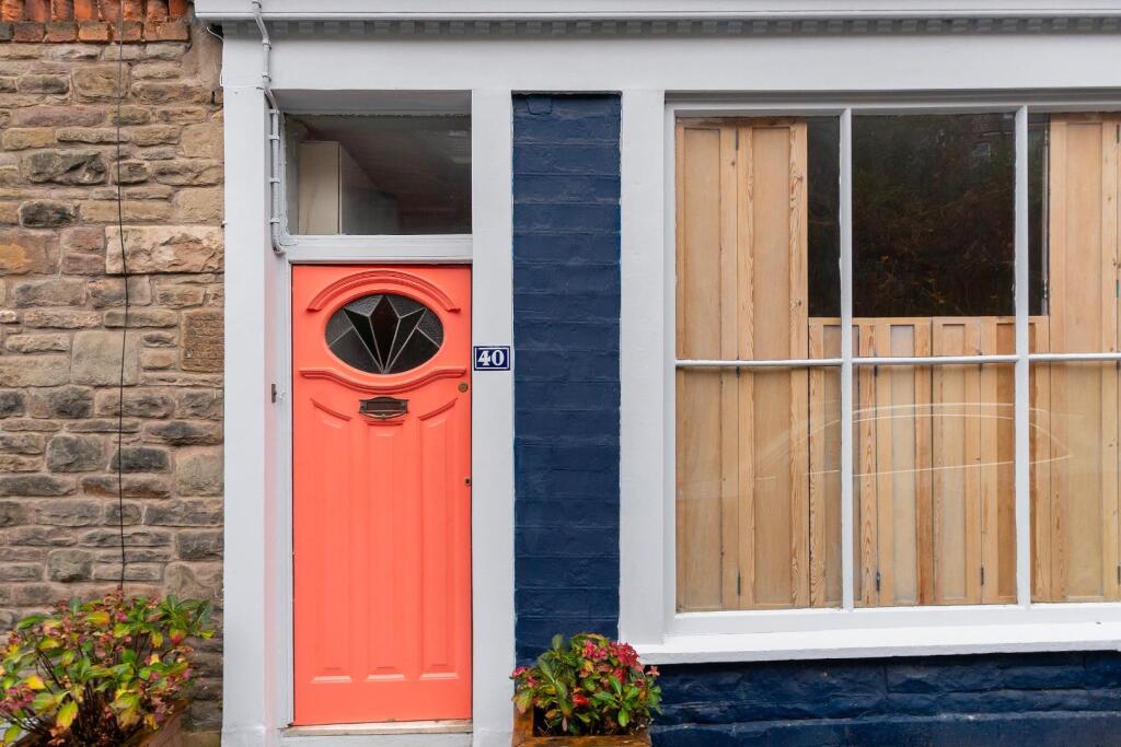 4U0CPMR - External A.jpg