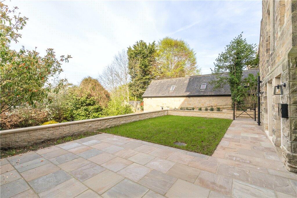 Garden &amp; Terrace