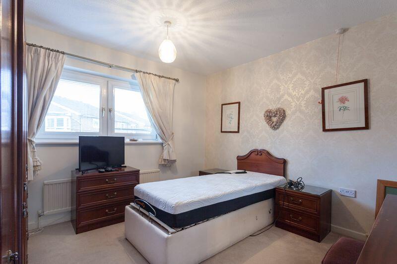 BEDROOM 1 FRONT