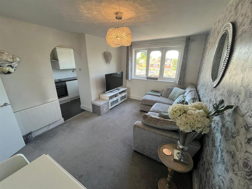 living room ..jpg