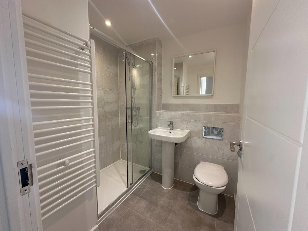  2/F bathroom