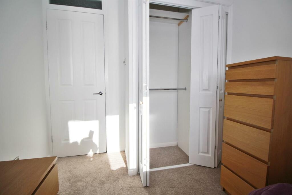 Danziger_Bedroom.JPG