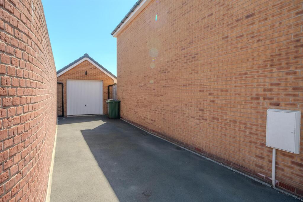 58 Coed Y Garn-24.jpg