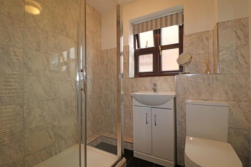 22 Holi bathroom.jpg