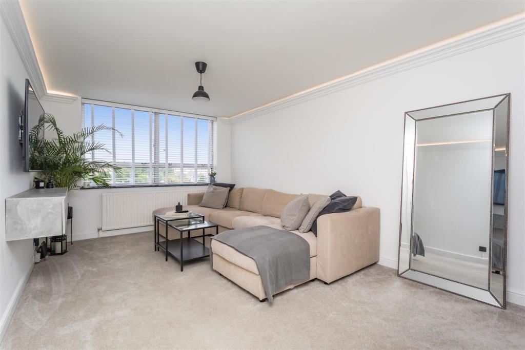 Sussex Court 65 Eaton Road-8.JPG