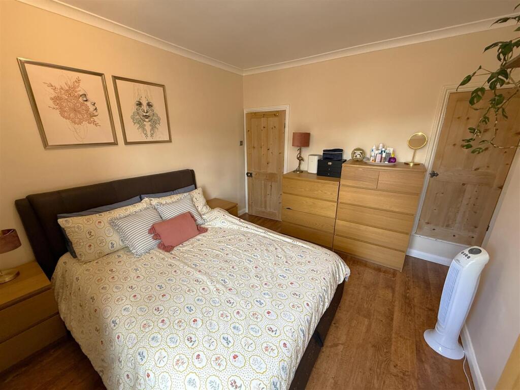 Bedroom 1B.JPG