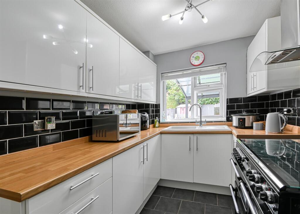 16 Dunval Road-04.jpg