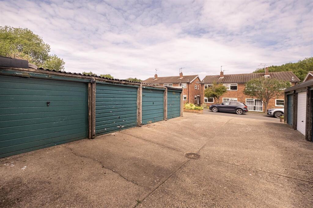 51-warwick-gardens- (1).jpg