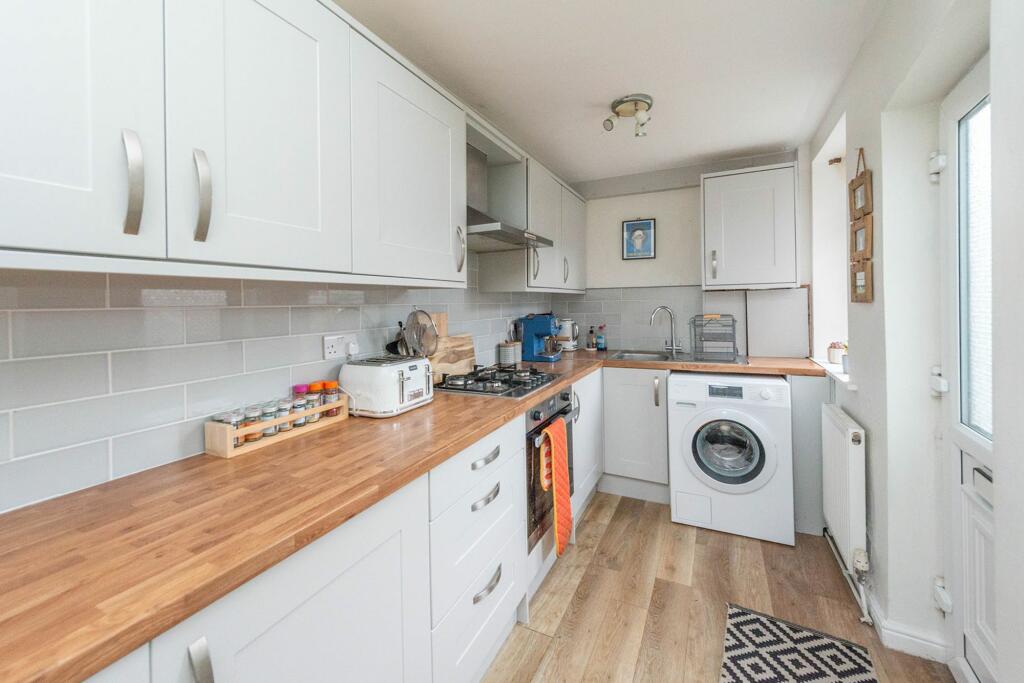 KITCHEN DINER AND LIVING ROOM